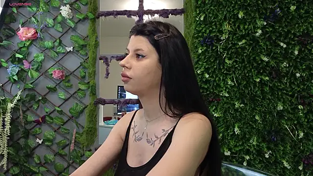 Snapshot of Ana_Lexus chatting on February 2026 07:02:02 PM Ana Lexus online show from February 2026 07:02:02 PM