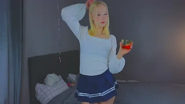 Snapshot of Kamilife chatting on February 2026 05:03:02 AM Kamilife online show from February 2026 05:03:02 AM