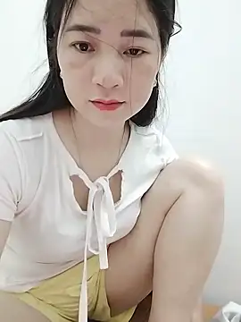 LoveLillyy69 online show from May 2026 02:36:02 PM