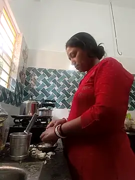 Snapshot of Hot-Tinaa chatting on February 2026 07:54:02 AM Hot-Tinaa online show from February 2026 07:54:02 AM