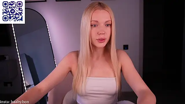 Snapshot of cutebon chatting on January 2026 04:05:01 AM cutebon online show from January 2026 04:05:01 AM