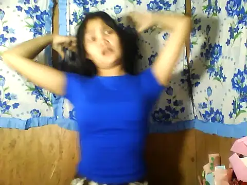 PinaySkinnyJust18 online show from May 2026 11:14:02 PM