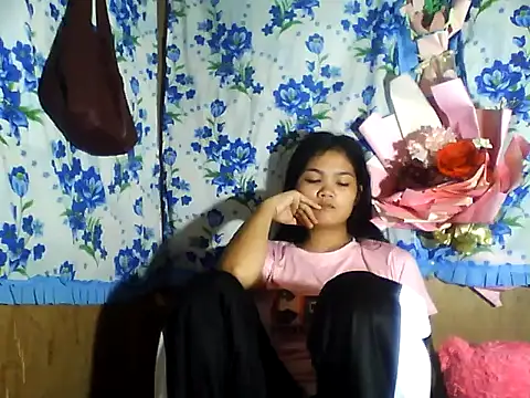 PinaySkinnyJust18 online show from May 2026 09:54:01 PM