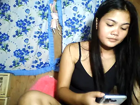 PinaySkinnyJust18 online show from June 2026 01:27:01 AM