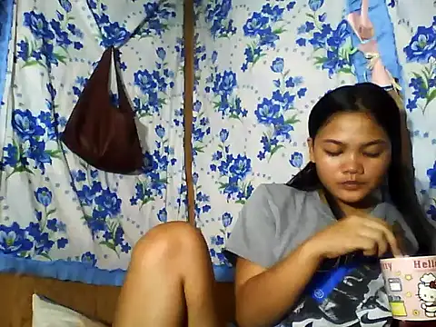 PinaySkinnyJust18 online show from June 2026 10:01:01 PM