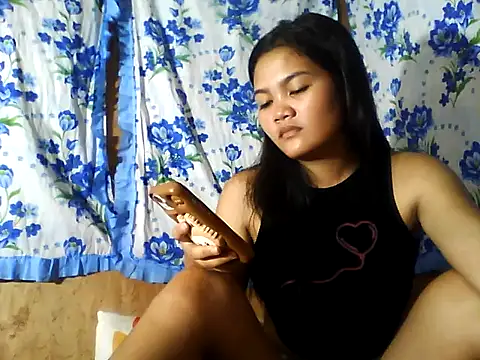 PinaySkinnyJust18 online show from June 2026 09:46:02 PM