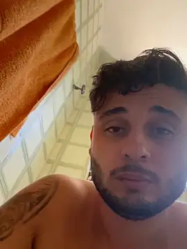 Snapshot of peuba12 chatting on February 2026 01:39:02 PM peuba12 online show from February 2026 01:39:02 PM