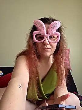 Snapshot of Ashlovescannabis chatting on April 2026 02:47:02 PM Ashlovescannabis online show from April 2026 02:47:02 PM