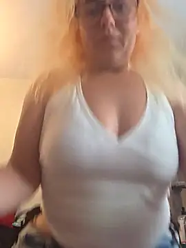 Ashlovescannabis online show from July 2026 01:03:01 PM