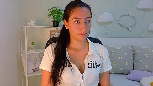 Snapshot of AmmyRouse__ chatting on February 2026 11:40:02 AM AmmyRouse online show from February 2026 11:40:02 AM