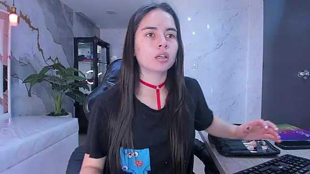 Qetsyah tf online show from February 2026 01:07:02 PM