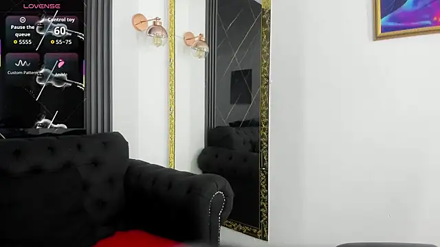 Snapshot of IvyyEmerald chatting on February 2026 01:18:01 PM IvyyEmerald online show from February 2026 01:18:01 PM