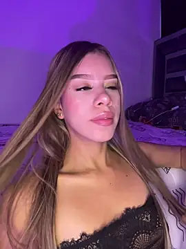 BellaMoon  online show from March 2026 05:48:02 PM