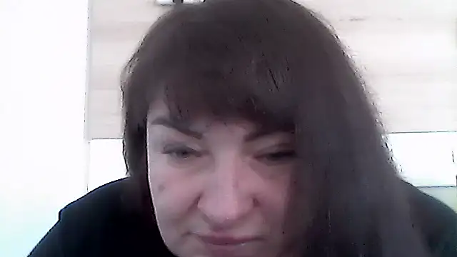 Snapshot of AllinaKis chatting on February 2026 02:04:02 PM AllinaKis online show from February 2026 02:04:02 PM