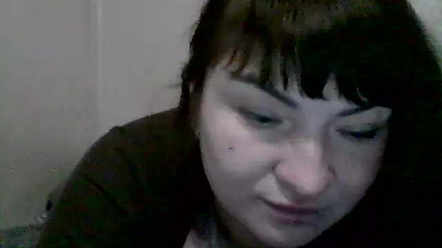 Snapshot of AllinaKis chatting on February 2026 05:40:02 PM AllinaKis online show from February 2026 05:40:02 PM