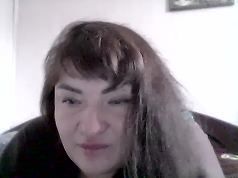 Snapshot of AllinaKis chatting on February 2026 11:50:01 AM AllinaKis online show from February 2026 11:50:01 AM