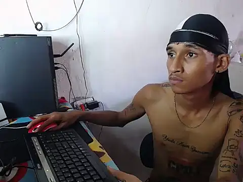 Snapshot of master_tattoo chatting on February 2026 08:58:01 PM master tattoo online show from February 2026 08:58:01 PM