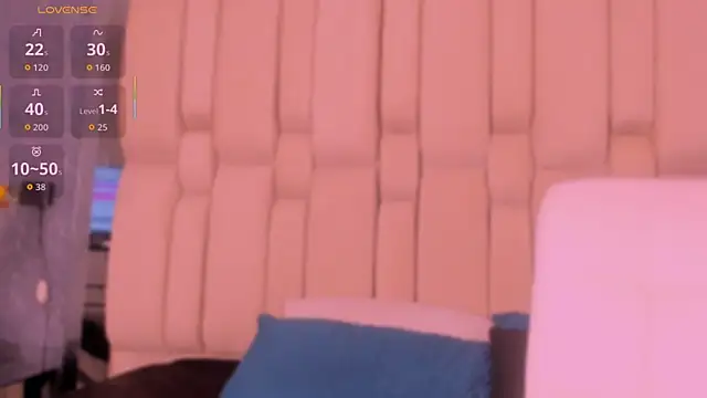 Snapshot of MissValeriePink chatting on February 2026 08:21:01 PM MissValeriePink online show from February 2026 08:21:01 PM