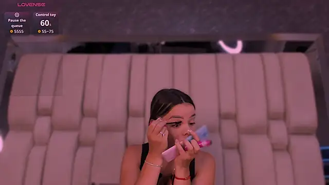 Snapshot of MissValeriePink chatting on February 2026 07:57:02 PM MissValeriePink online show from February 2026 07:57:02 PM