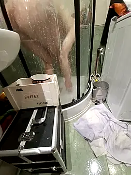 Snapshot of Milifalcon chatting on March 2026 08:24:02 PM Milifalcon online show from March 2026 08:24:02 PM