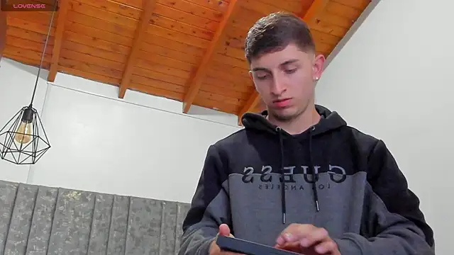 Calvin Hunter online show from May 2026 12:54:01 PM