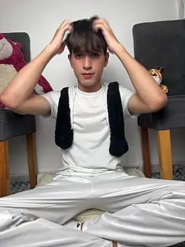 Snapshot of Naim_TheKing chatting on February 2026 01:48:02 AM Naim TheKing online show from February 2026 01:48:02 AM