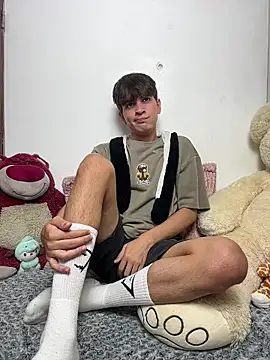 Snapshot of Naim_TheKing chatting on February 2026 05:37:02 AM Naim TheKing online show from February 2026 05:37:02 AM