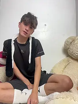 Snapshot of Naim_TheKing chatting on February 2026 05:03:02 AM Naim TheKing online show from February 2026 05:03:02 AM