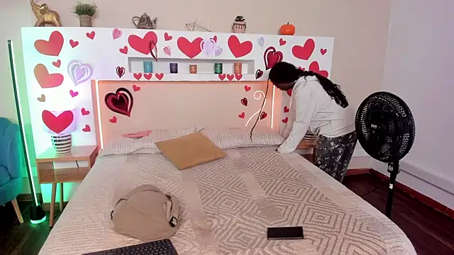 naomi campell online show from February 2026 11:29:02 AM