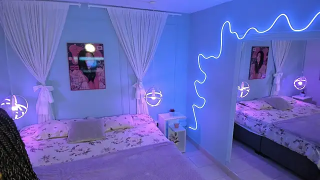 naomi campell online show from March 2026 07:19:01 PM