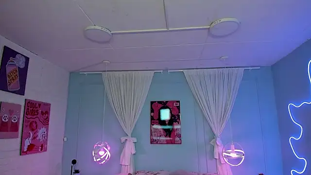 naomi campell online show from March 2026 07:42:02 PM