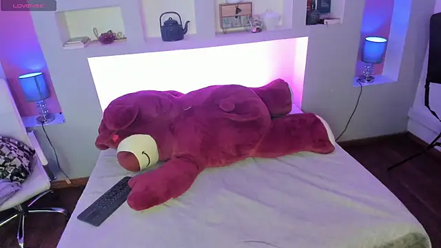 naomi campell online show from April 2026 07:22:01 PM