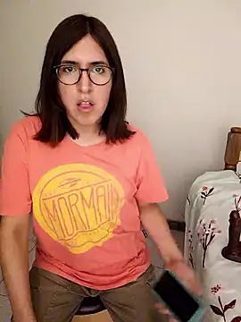 Snapshot of Eide-26 chatting on February 2026 02:37:01 AM Eide-26 online show from February 2026 02:37:01 AM