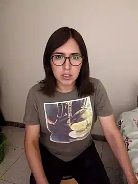 Snapshot of Eide-26 chatting on February 2026 04:06:01 AM Eide-26 online show from February 2026 04:06:01 AM