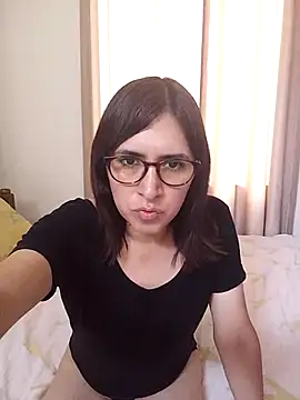 Snapshot of Eide-26 chatting on February 2026 09:57:01 PM Eide-26 online show from February 2026 09:57:01 PM