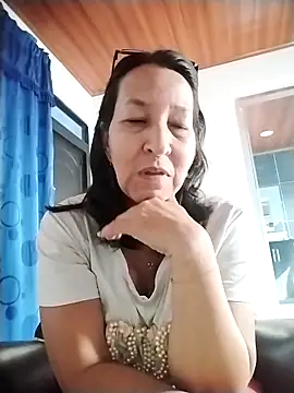 Snapshot of RosseLaure chatting on June 2026 08:21:02 PM RosseLaure online show from June 2026 08:21:02 PM