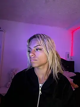 Snapshot of andyy_x chatting on April 2026 06:51:02 AM andyy x online show from April 2026 06:51:02 AM