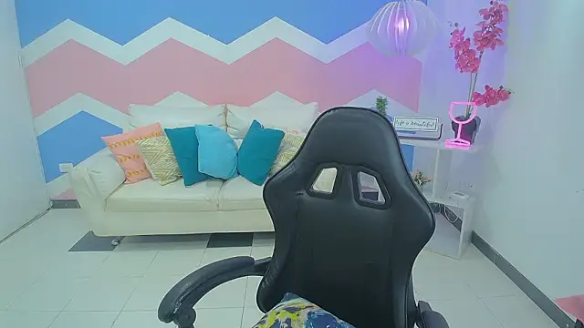 Snapshot of mayli_marie chatting on March 2026 09:51:01 PM mayli marie online show from March 2026 09:51:01 PM