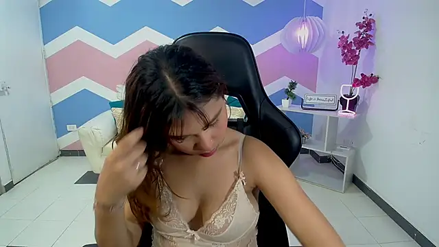 Snapshot of mayli_marie chatting on March 2026 08:47:01 PM mayli marie online show from March 2026 08:47:01 PM