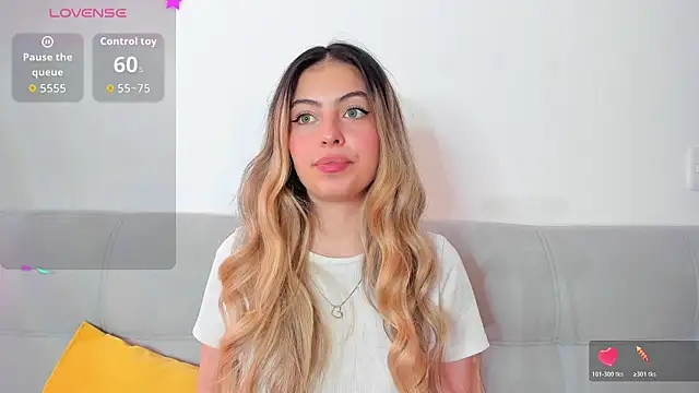 Snapshot of Fernanda_aaaa chatting on February 2026 05:28:01 PM Fernanda aaaa online show from February 2026 05:28:01 PM