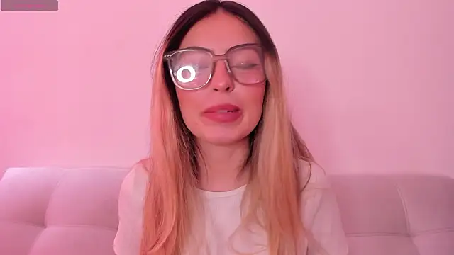 Fernanda aaaa online show from March 2026 04:00:02 PM