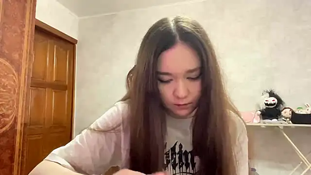 Snapshot of CrunchBerries chatting on January 2026 10:19:02 AM CrunchBerries online show from January 2026 10:19:02 AM