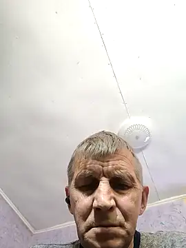 Snapshot of andrei73200 chatting on February 2026 03:43:02 PM andrei73200 online show from February 2026 03:43:02 PM