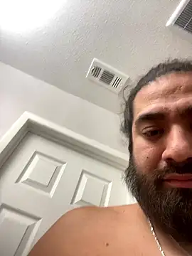 Snapshot of latinflarovs chatting on January 2026 08:29:02 AM latinflarovs online show from January 2026 08:29:02 AM