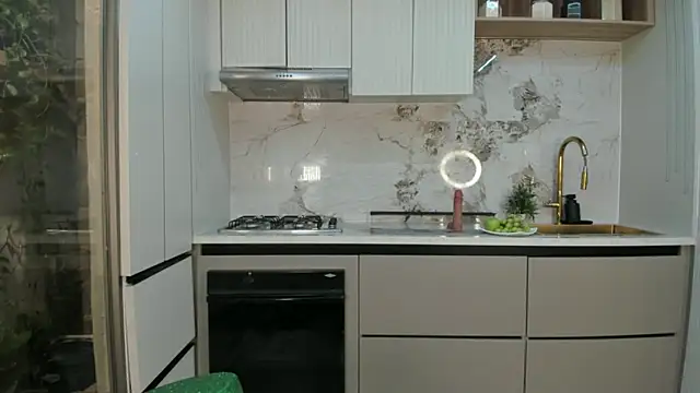 Snapshot of Zoe_borgues chatting on March 2026 09:07:01 PM Zoe borgues online show from March 2026 09:07:01 PM