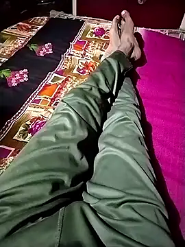 xx couple online show from February 2026 04:35:01 PM