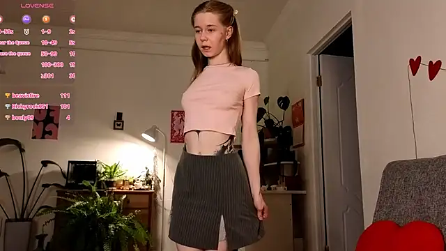 Austeja Ona online show from July 2026 07:50:01 PM
