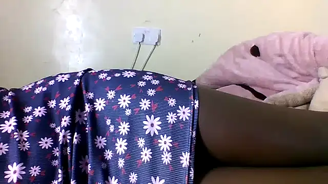 mbaliNzimande online show from April 2026 01:31:01 PM