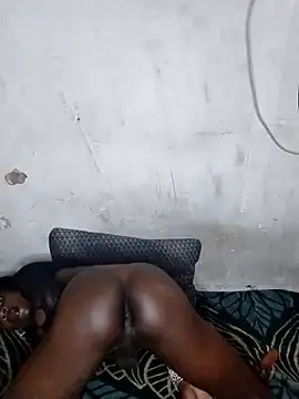 Snapshot of Chocolate_Queenxx03 chatting on February 2026 10:36:01 AM Chocolate Queenxx03 online show from February 2026 10:36:01 AM