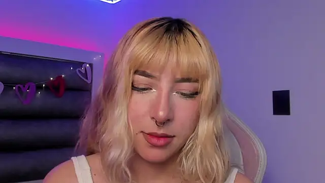 Snapshot of adhalee_js chatting on February 2026 08:27:02 PM adhalee js online show from February 2026 08:27:02 PM